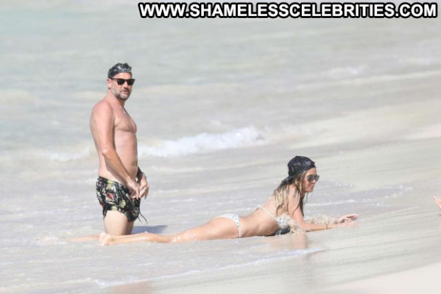 Heidi Klum The Beach Beautiful Bikini Bar Babe Posing Hot Celebrity