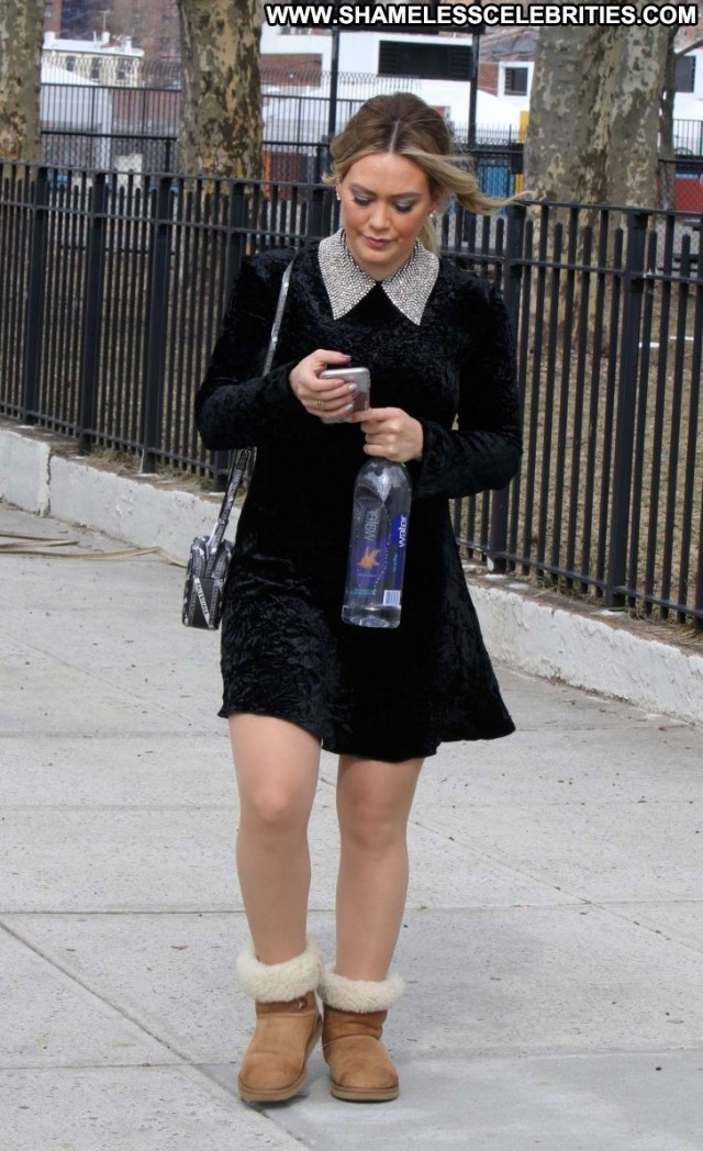 Hilary Duff No Source Celebrity Beautiful Babe Posing Hot Paparazzi