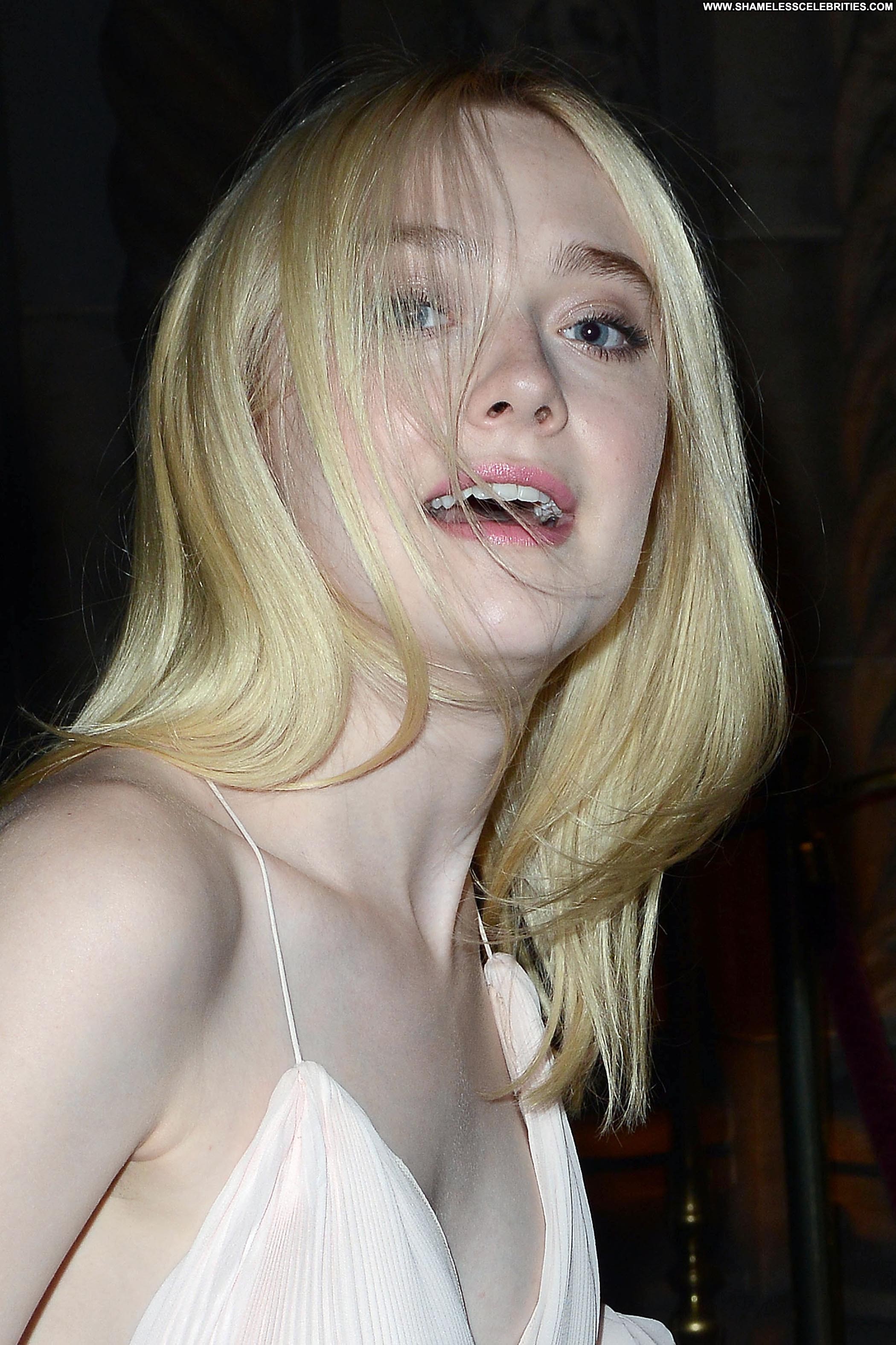 dakota fanning hot