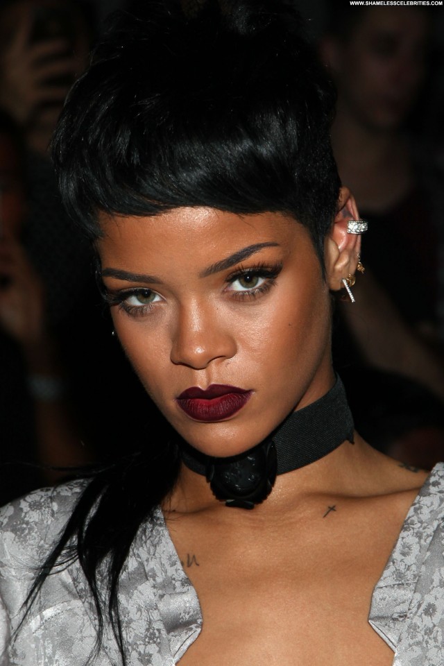 Rihanna Fashion Show New York Fashion Babe High Resolution Beautiful